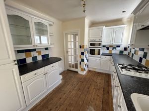 Photo 11- click for photo gallery